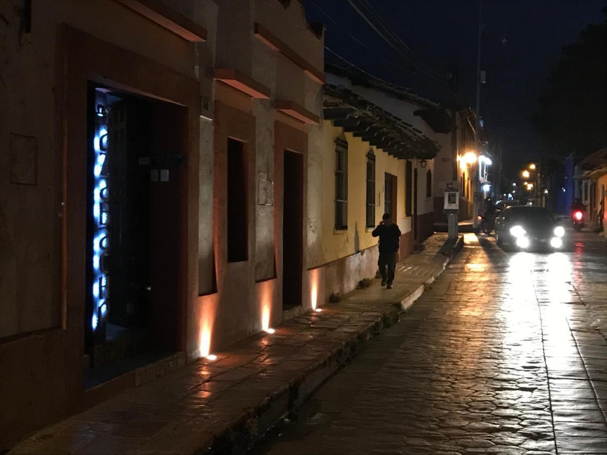 Hotel Casa Azabache San Cristóbal de Las Casas Dış mekan fotoğraf